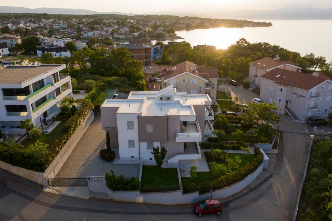 Apartment Rova Malinska