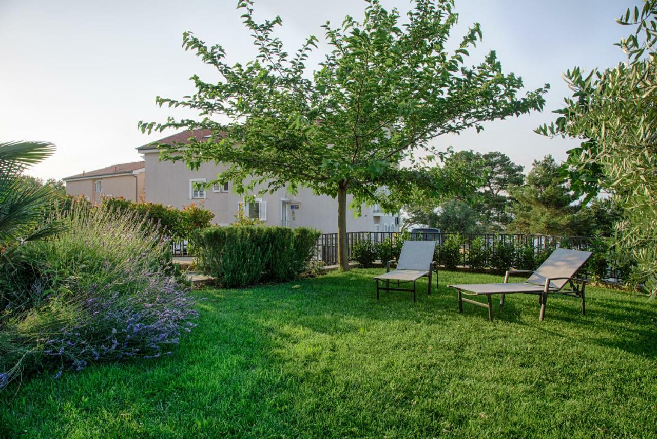 Apartment Rova *