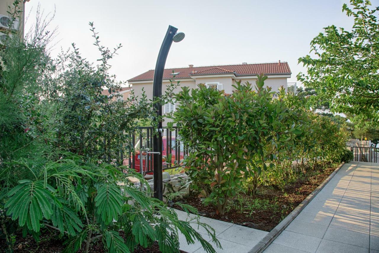 Apartment Rova *