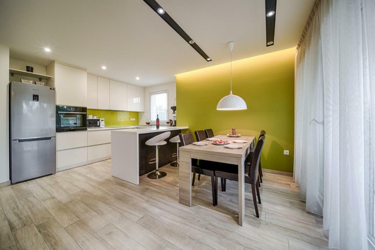 Apartment Rova Malinska
