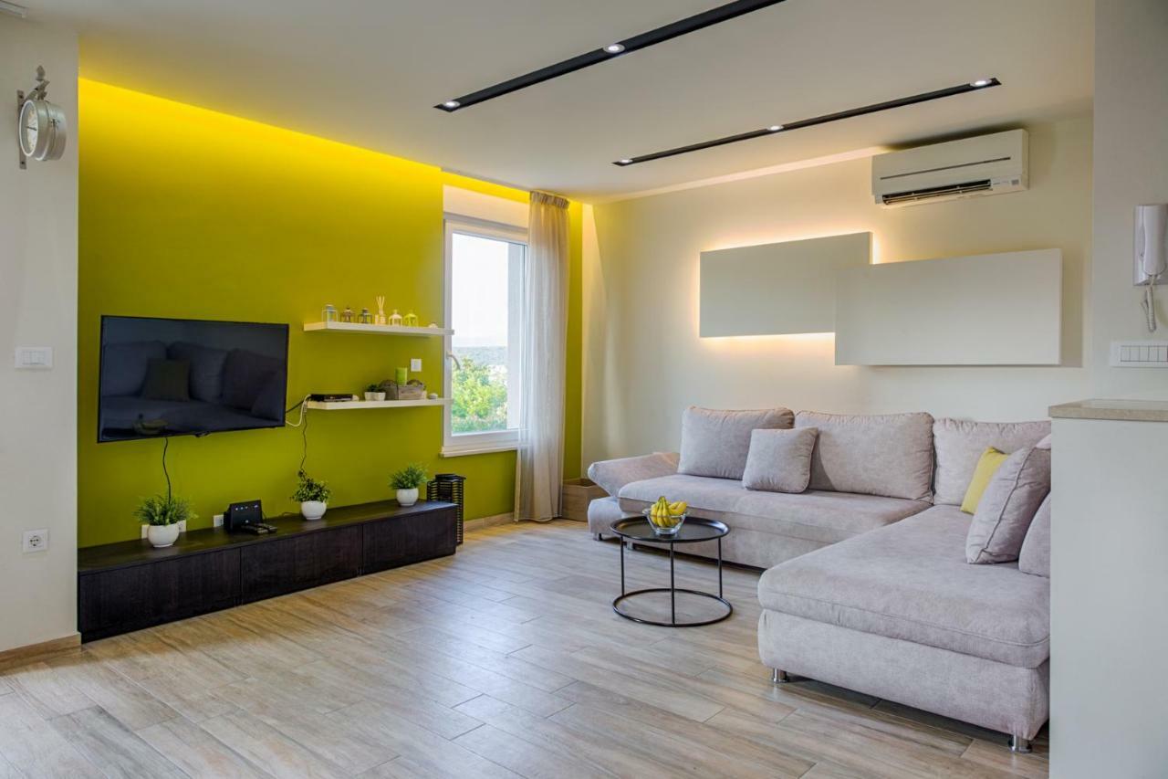 Apartment Rova Malinska