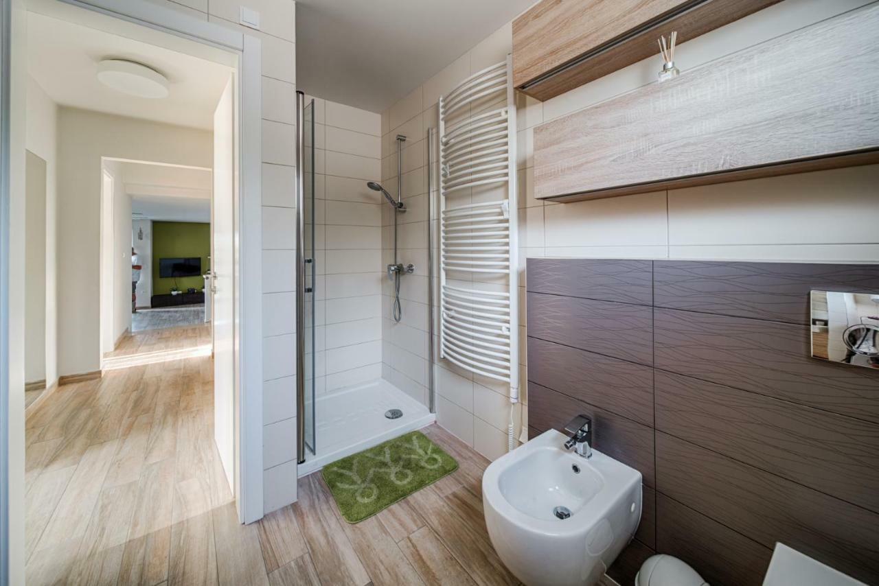 Rova Apartment *