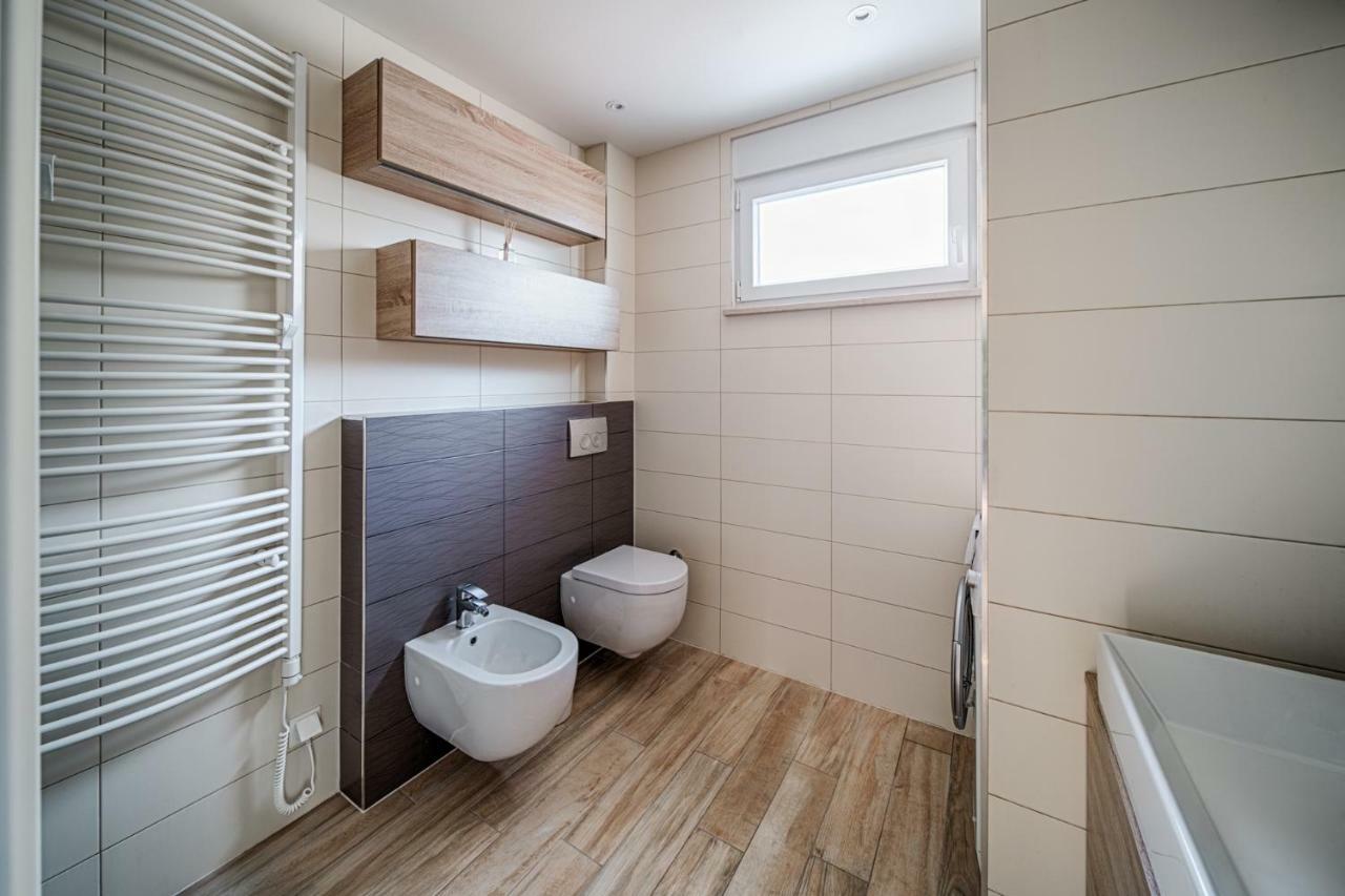 Apartment Rova *